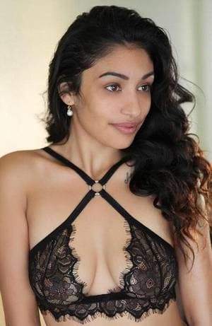 Alinalovexxx profile