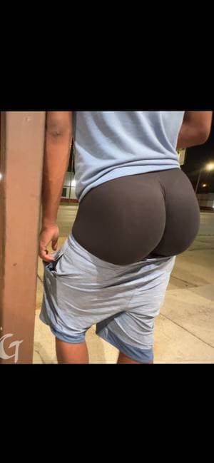 BootieKingBoi 🍑😎 profile