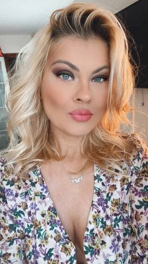 Jasminerouge profile