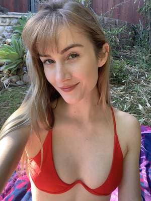 Kittenwithfangsfree profile