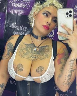 Laperversamiaqueen profile