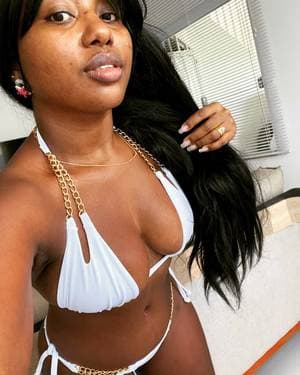 Larissapimentadoce profile