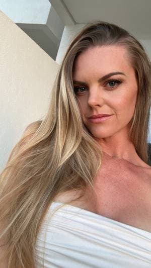 Laure Raccuzo VIP 🔞 profile