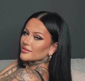 Niamhvelvetvip profile