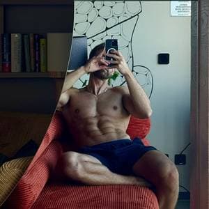 Nicholasferresvip profile