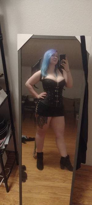 Sapphiregryffin profile