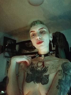 Theeroticoracle profile