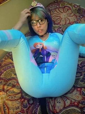 Weebempresskittenlee profile