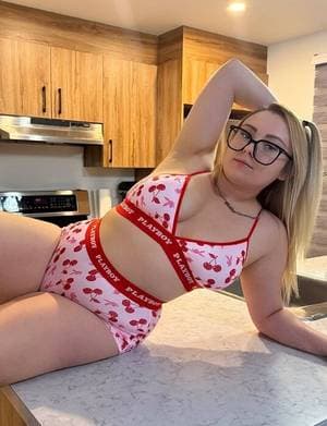 Yourgirlmalika profile