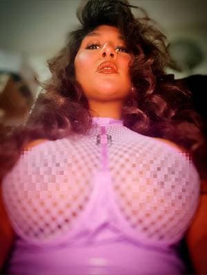 Desi Chickkk profile